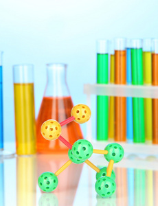 探索生命密碼 實驗室中的生化醫藥研究